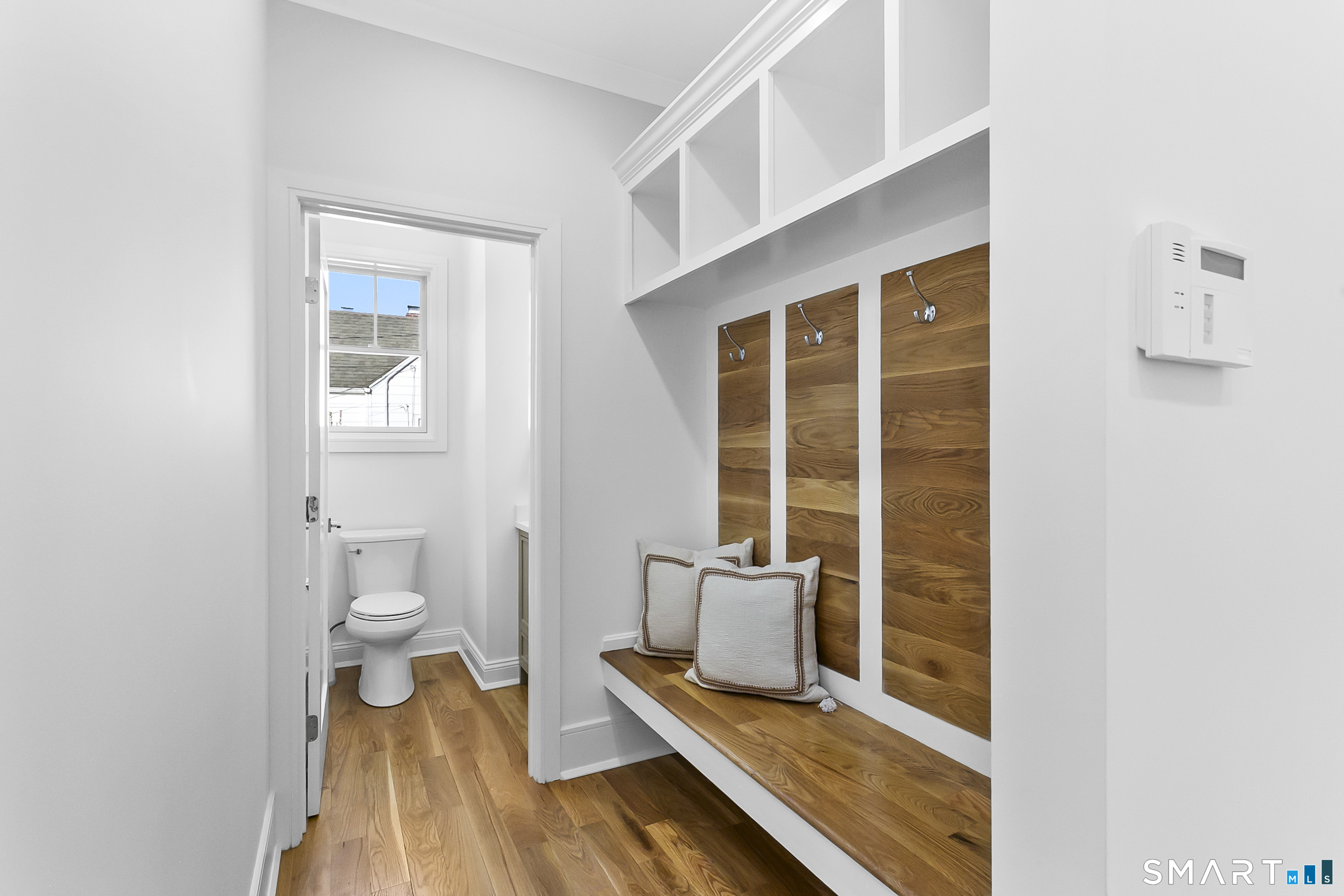 68 Figlar Avenue Fairfield, CT 06824 - Photo 14 of 40 Mudroom with built-ins.