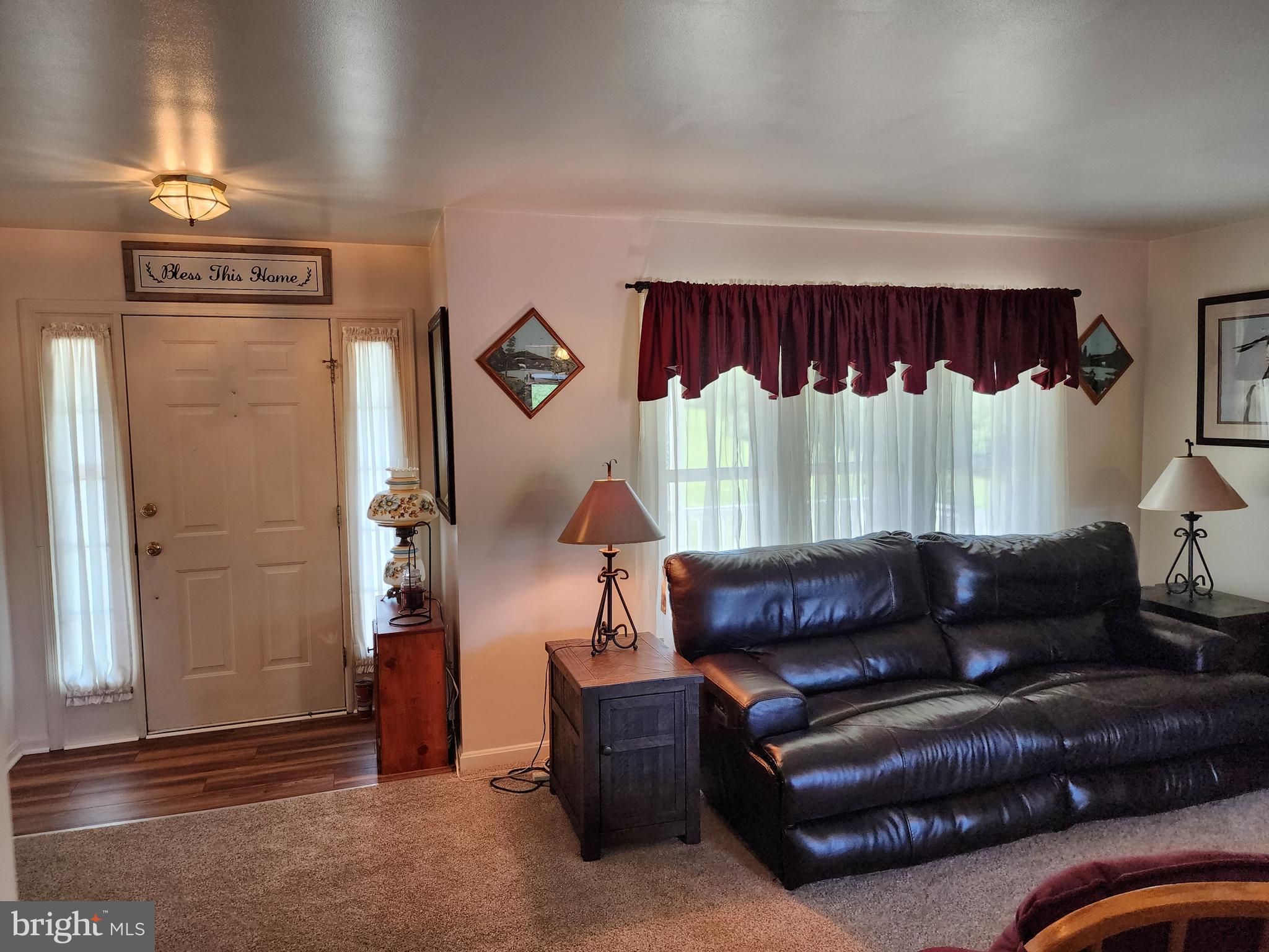 12407 Swain Road Little Orleans, MD 21766 - Photo 28 of 77 Living Room