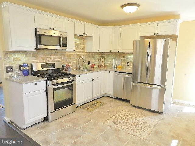 4606 Olden Road North Bethesda, MD 20852 - Photo 8 of 30 Kitchen