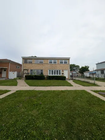 $269,000 | 624 South 11th Avenue, Unit 1, Maywood, IL 60153
