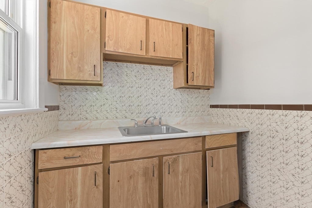33-35 Westmore Road Boston, MA 02126 - Photo 22 of 24 Gallery Image 22