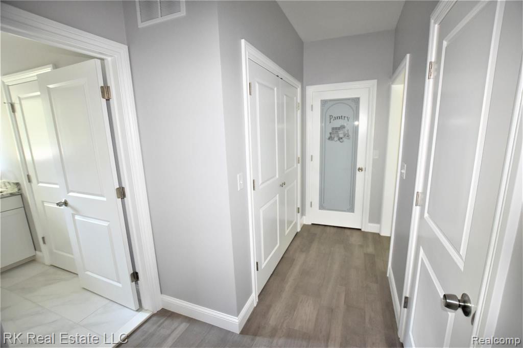 58635 Lind Road Washington, MI 48094 - Photo 5 of 23