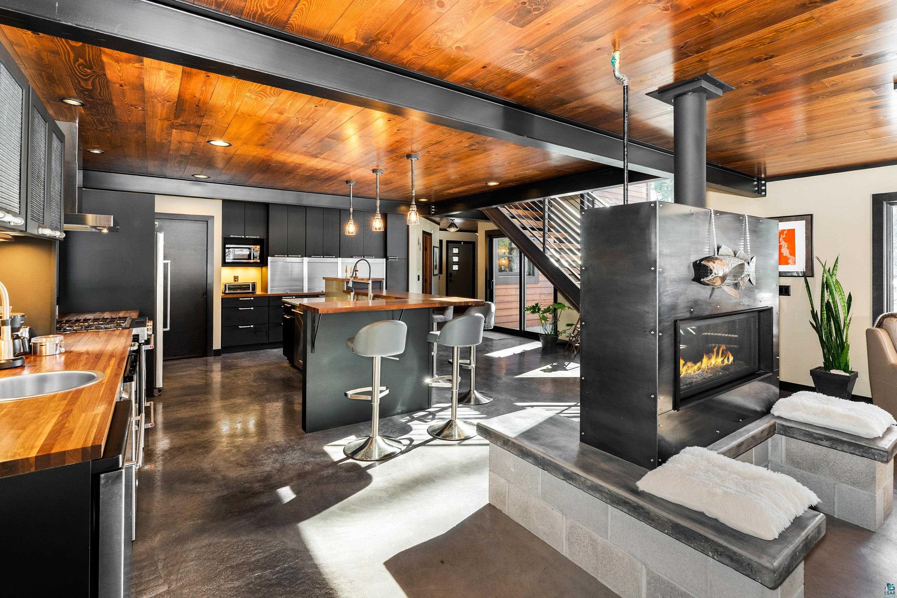 3515 Greysolon Road Duluth, MN 55804 - Photo 13 of 41