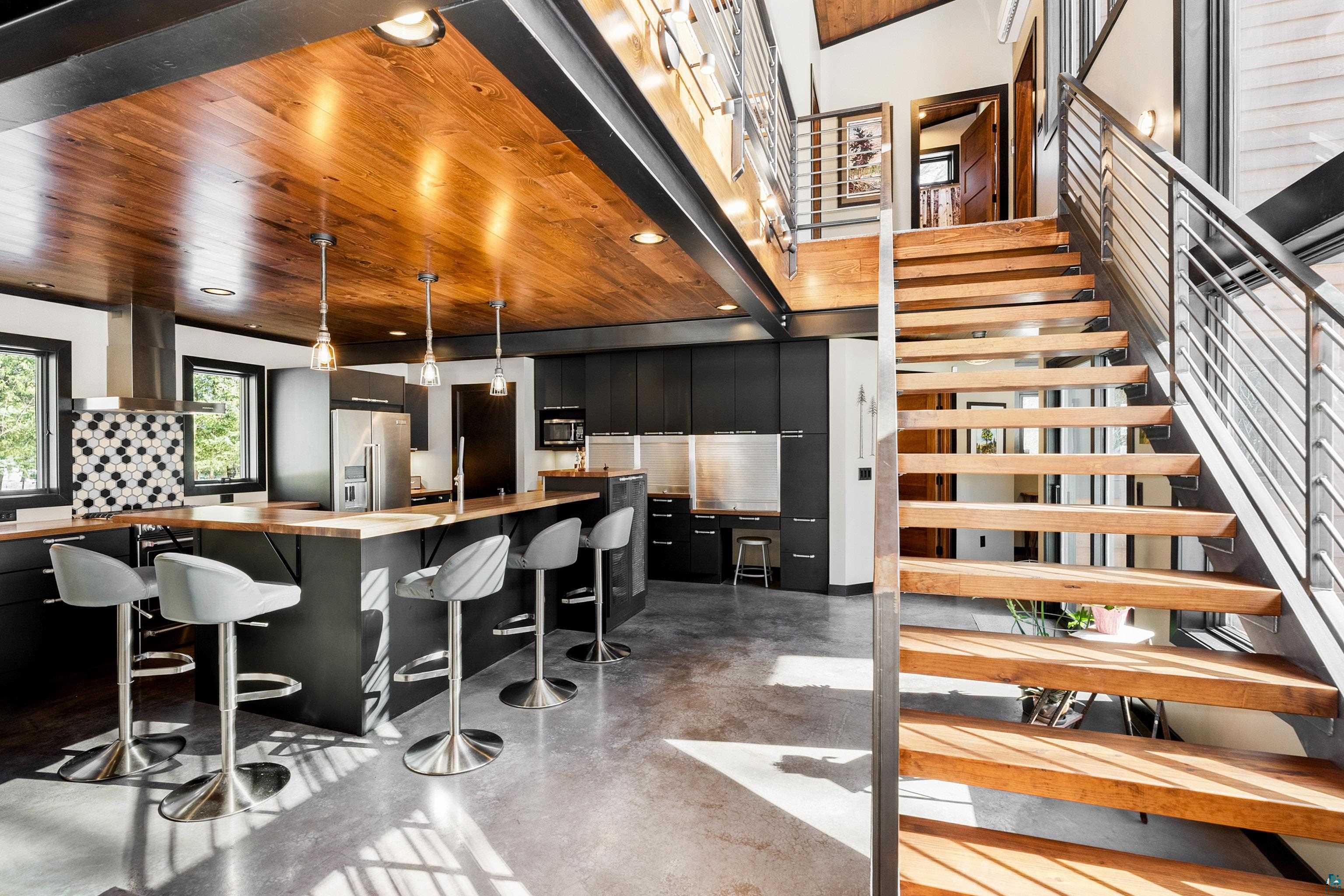 3515 Greysolon Road Duluth, MN 55804 - Photo 19 of 41