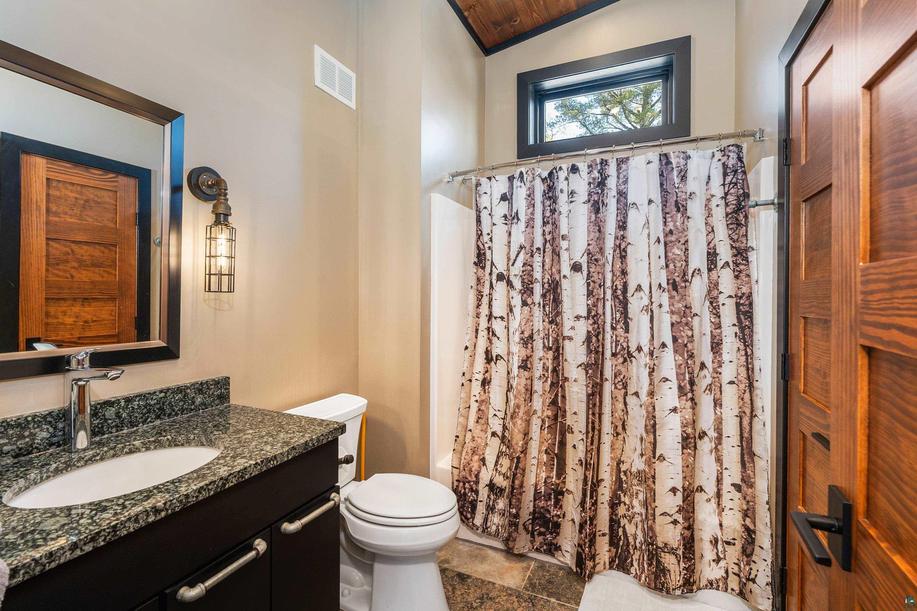 3515 Greysolon Road Duluth, MN 55804 - Photo 23 of 41