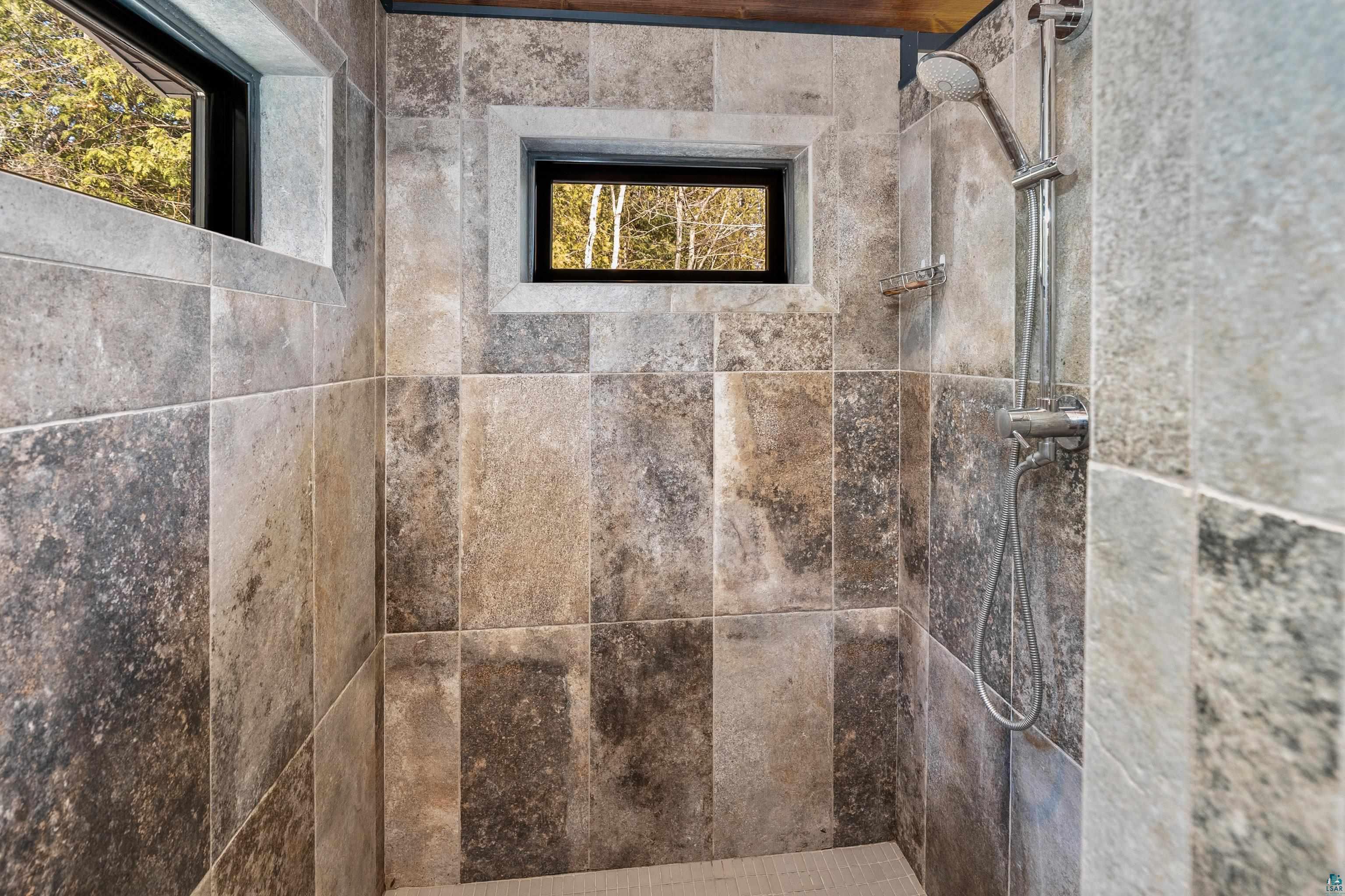 3515 Greysolon Road Duluth, MN 55804 - Photo 31 of 41