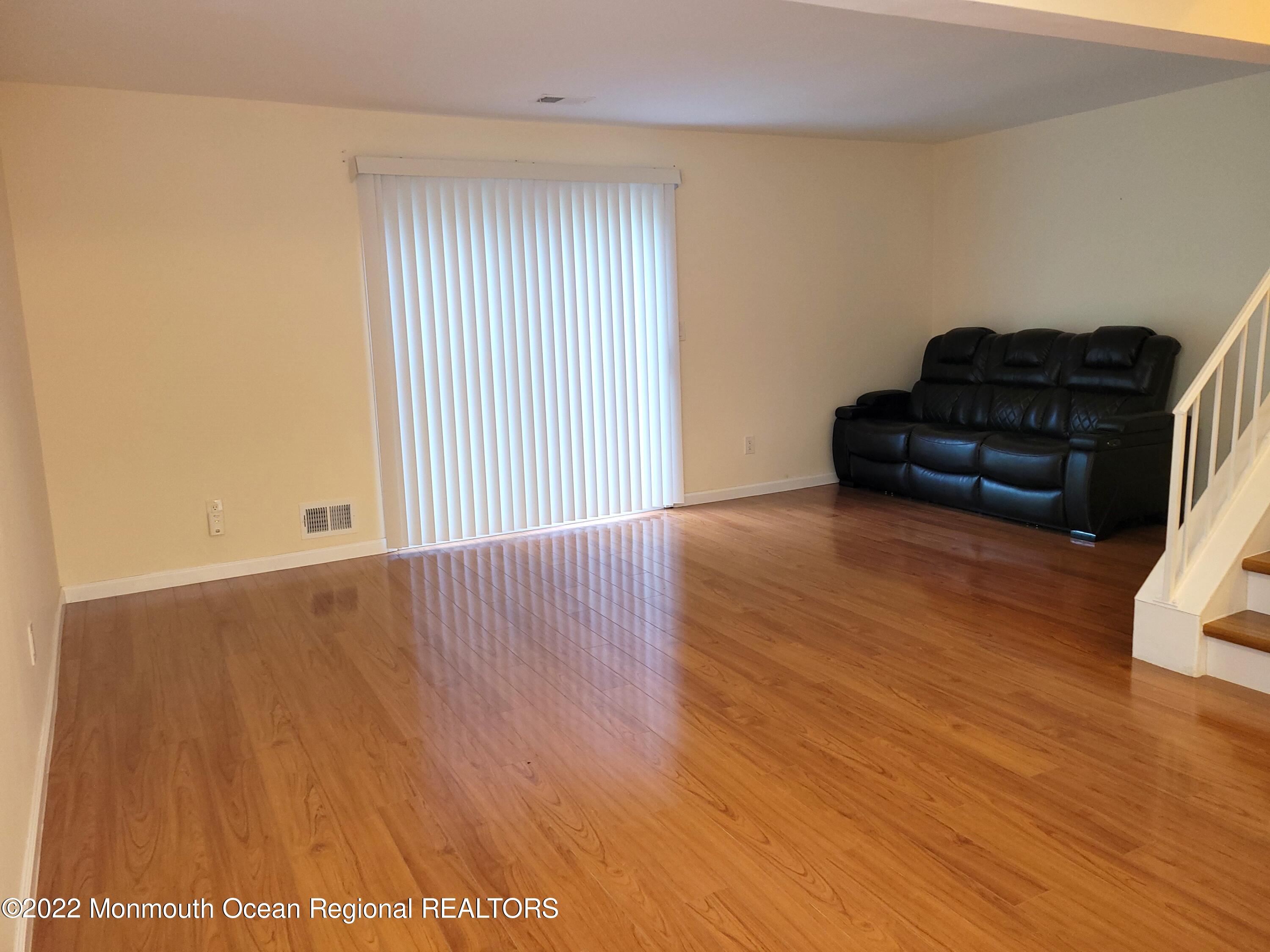 13 Jesse Road Howell, NJ 07731 - Photo 8 of 33 20220905_173901