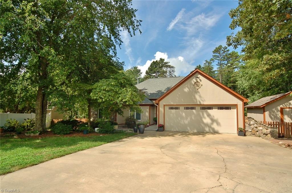 1400 Whites Mill Road High Point, NC 27265 - Photo 2 of 30 A modern, updated 3 bedroom and 2 bath home with an upper level loft.