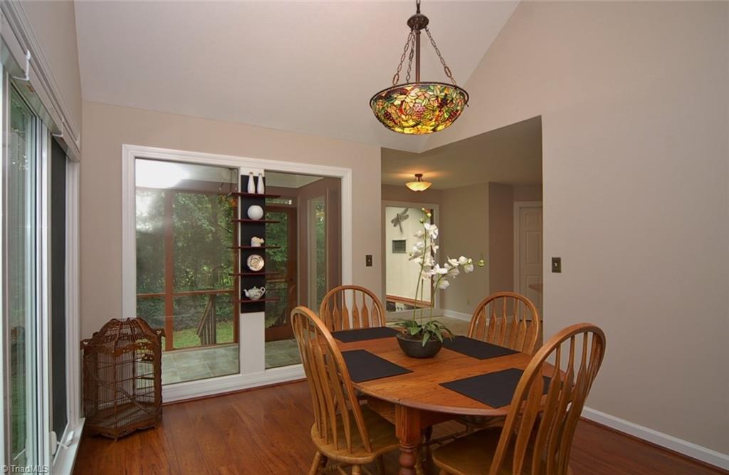 1400 Whites Mill Road High Point, NC 27265 - Photo 12 of 30 Dining room