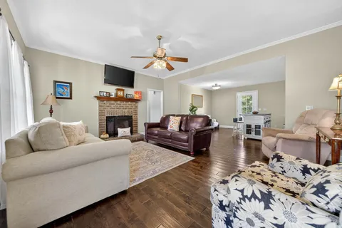 $474,900 | 102 Arrowood Drive, Cottontown, TN 37048