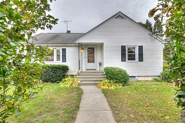 15 Rydberg Terrace Worcester, MA 01607 - Photo 2 of 21 Gallery Image 2