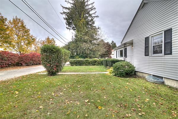 15 Rydberg Terrace Worcester, MA 01607 - Photo 8 of 21 Gallery Image 8
