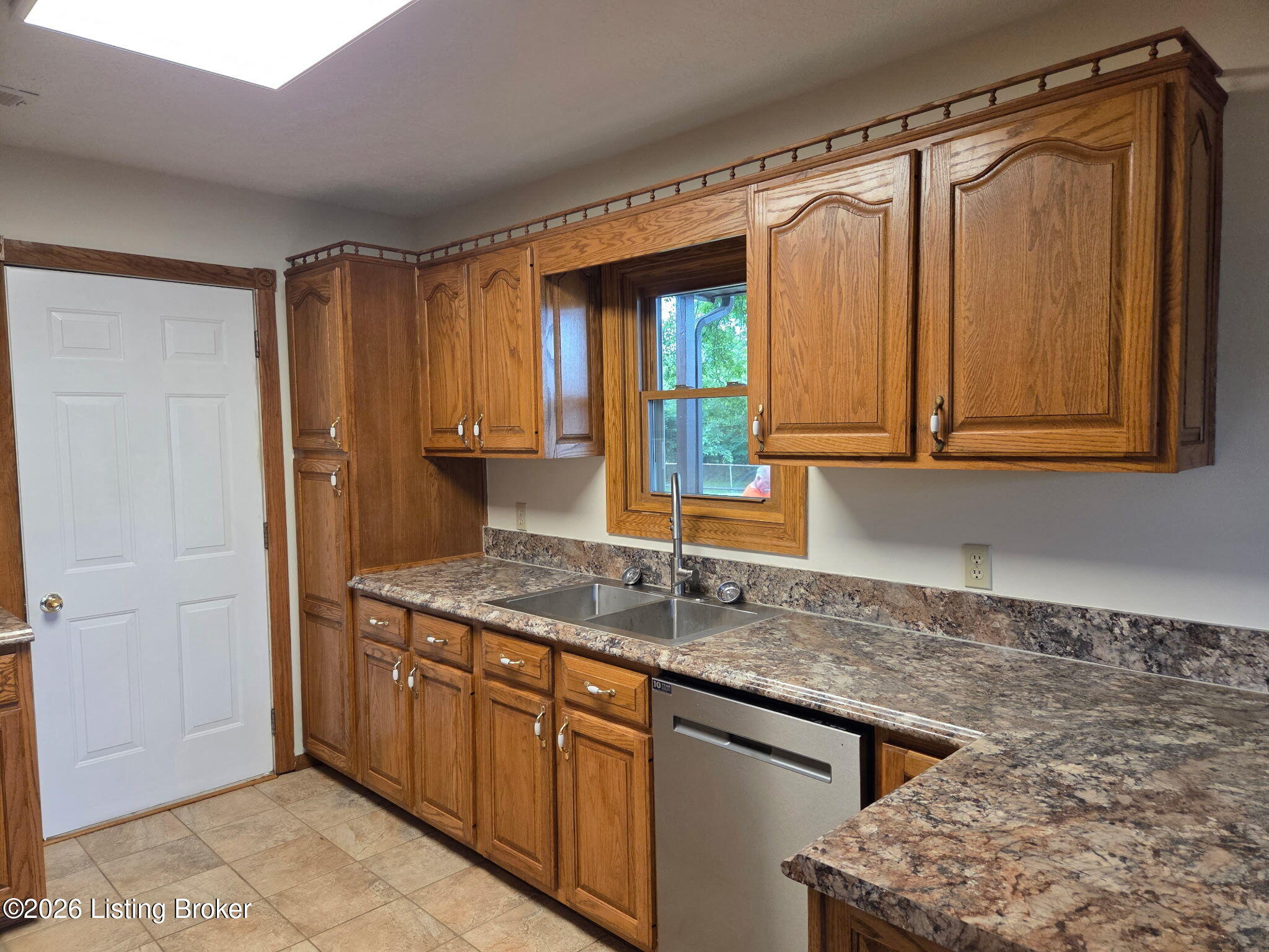 230 Beech Grv Road Shepherdsville, KY 40165 - Photo 27 of 43 20260529_182635