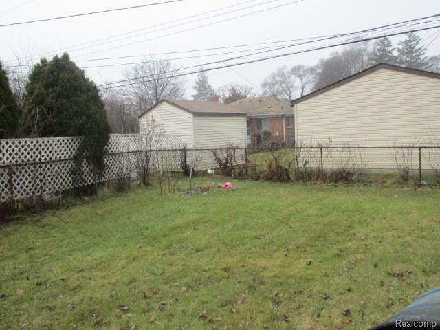21731 Ridgedale Street Oak Park, MI 48237 - Photo 4 of 14