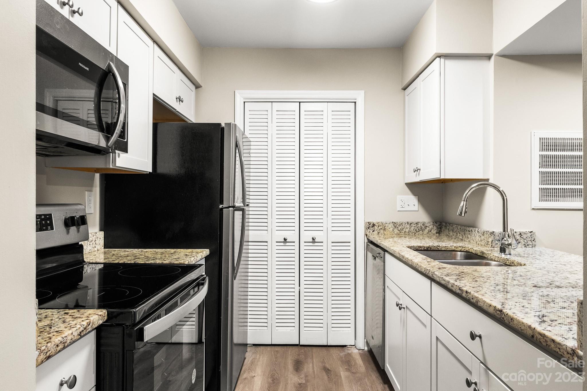 11185 Harrowfield Road Charlotte, NC 28226 - Photo 12 of 25 Gallery Image 12