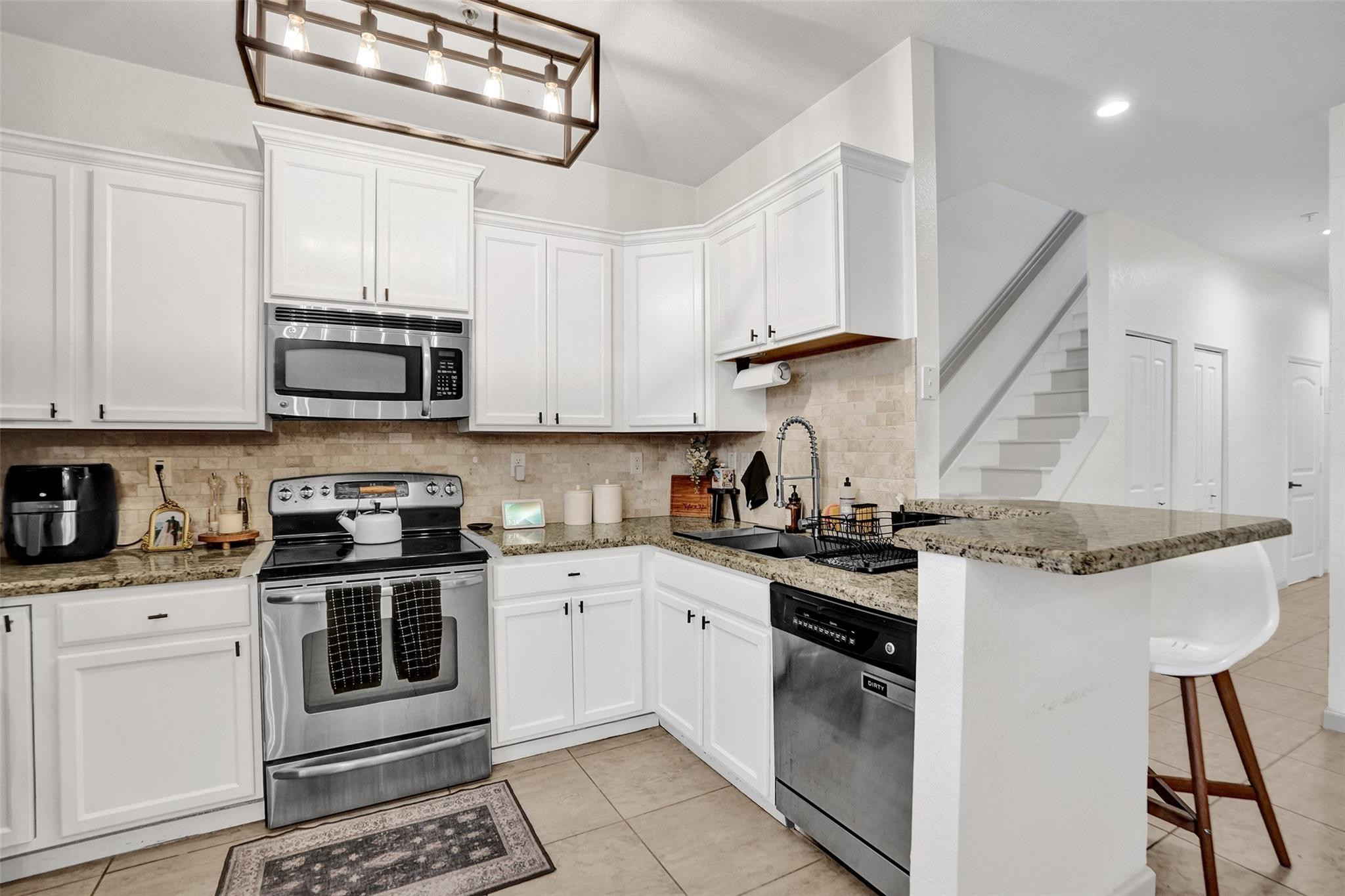 159 Southwest 7th Court Pompano Beach, FL 33060 - Photo 14 of 58 Photo 14