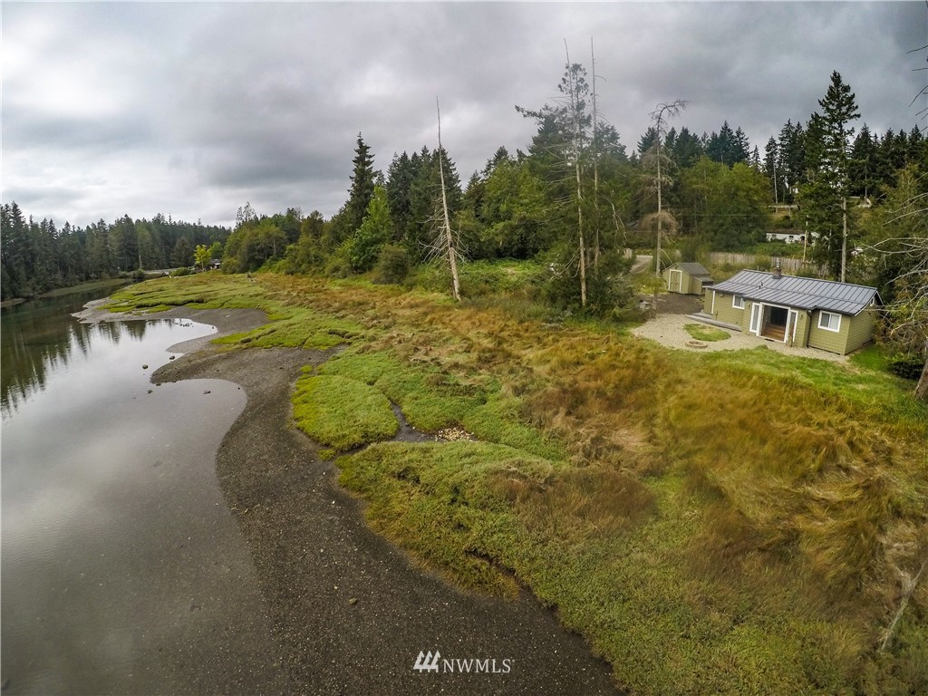 7270 East Grapeview Loop Road Allyn, WA 98524 - Photo 1 of 33 Gallery Image 1
