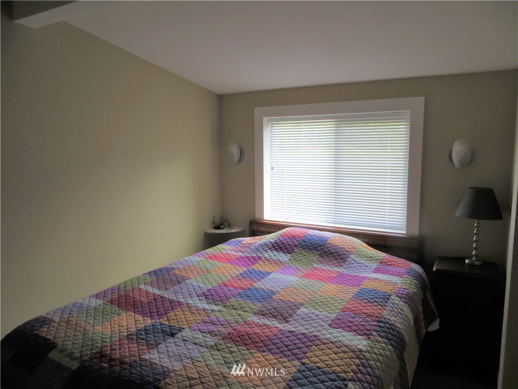 7270 East Grapeview Loop Road Allyn, WA 98524 - Photo 19 of 33 Gallery Image 19