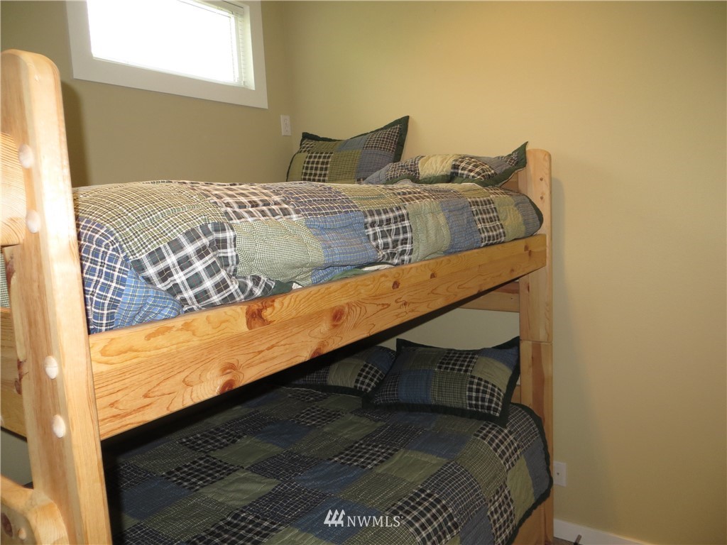 7270 East Grapeview Loop Road Allyn, WA 98524 - Photo 21 of 33 Gallery Image 21