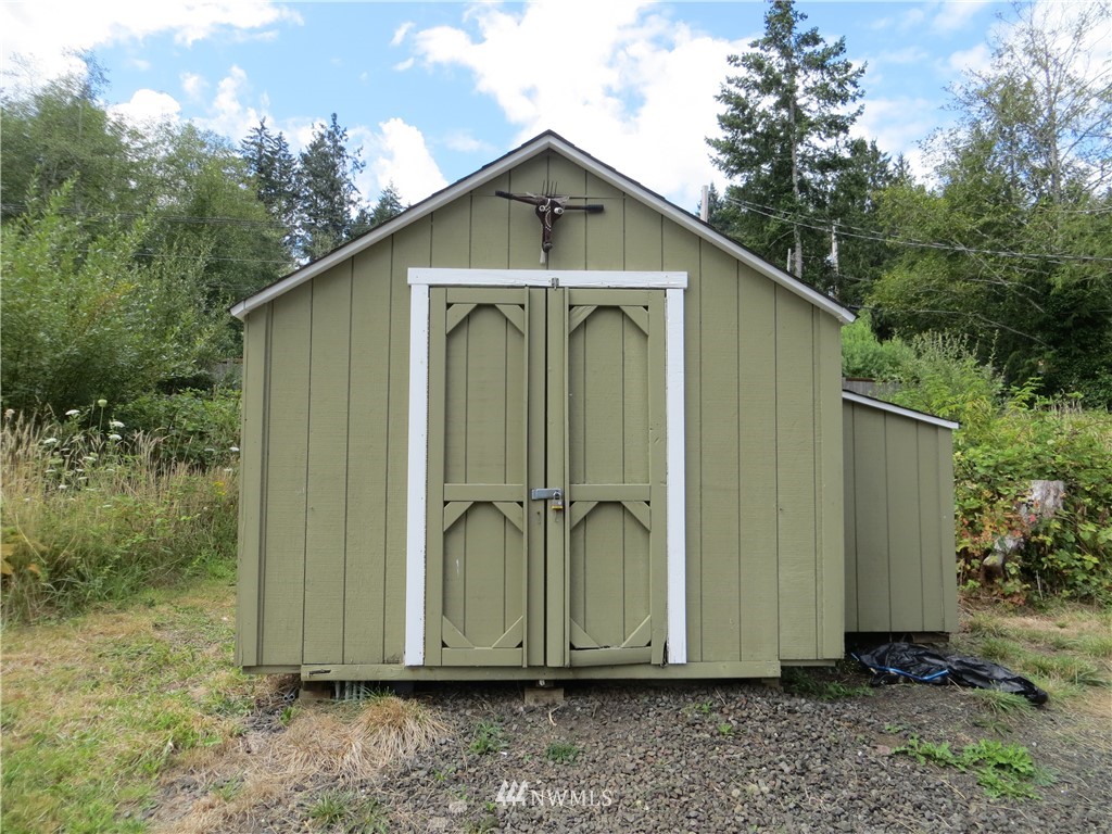 7270 East Grapeview Loop Road Allyn, WA 98524 - Photo 25 of 33 Gallery Image 25