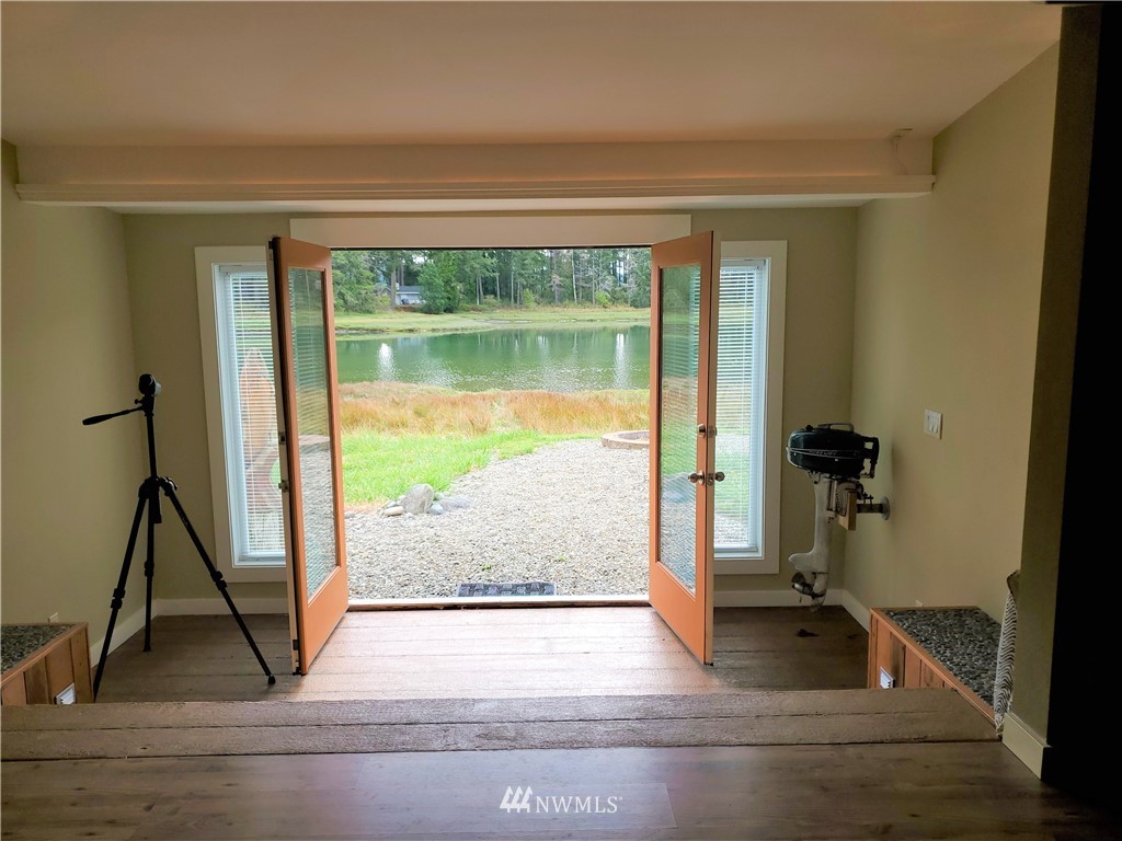 7270 East Grapeview Loop Road Allyn, WA 98524 - Photo 10 of 33 Gallery Image 10