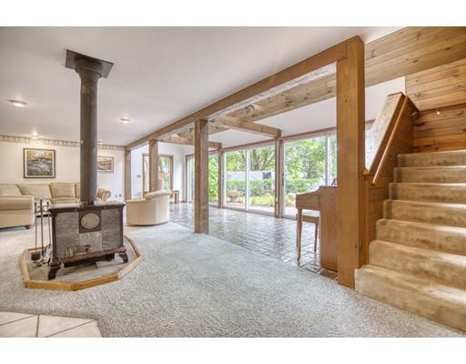 27 Souther Road Gloucester, MA 01930 - Photo 12 of 31