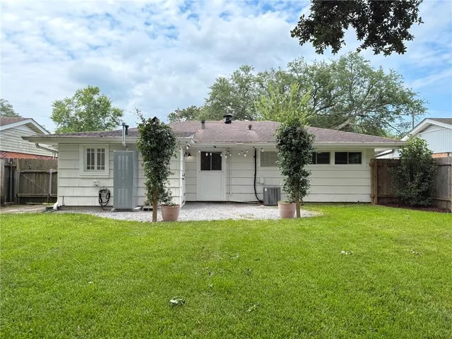 $245,000 | 501 Arnold Avenue, River Ridge, LA 70123