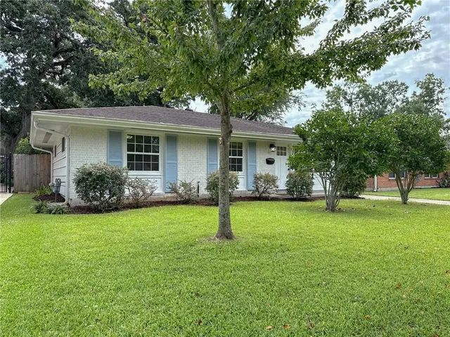 $245,000 | 501 Arnold Avenue, River Ridge, LA 70123