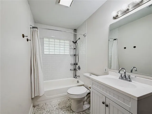 $245,000 | 501 Arnold Avenue, River Ridge, LA 70123