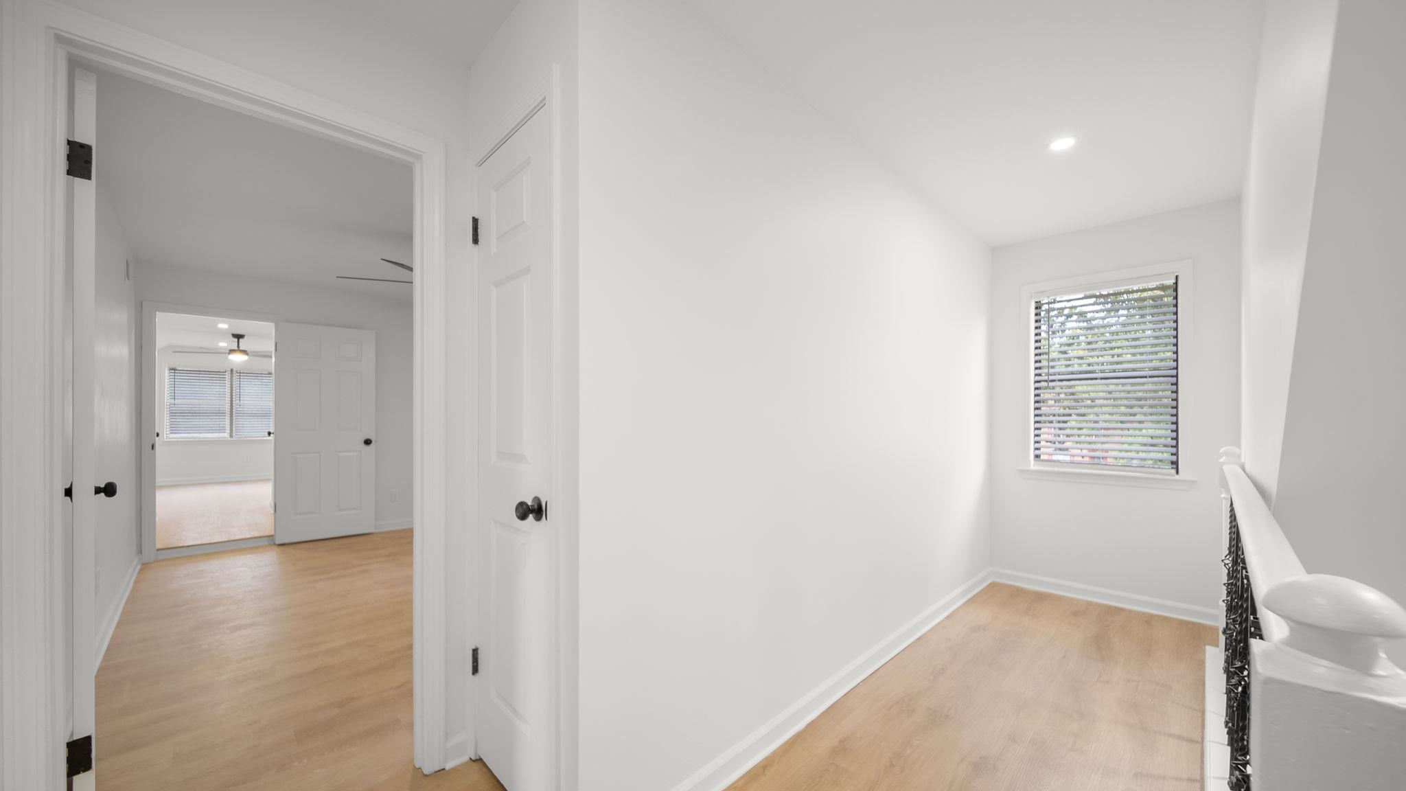 4351 Spring Oak Cove Memphis, TN 38125 - Photo 26 of 40 an empty room with windows and closet