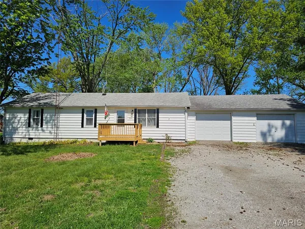 $185,000 | 1104 East Pine Street, Percy, IL 62272
