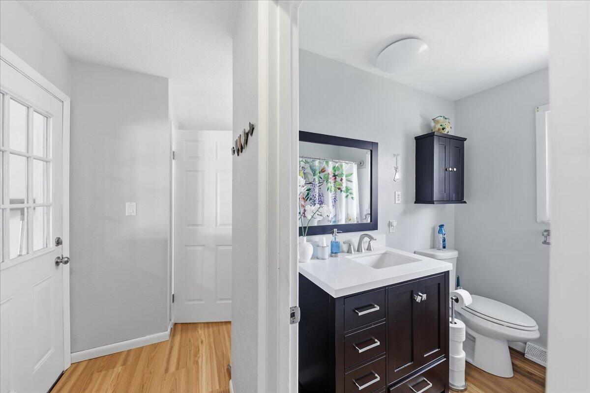 3961 Mumper Road Springfield, OH 45502 - Photo 45 of 70 46-Bathroom to Hallway