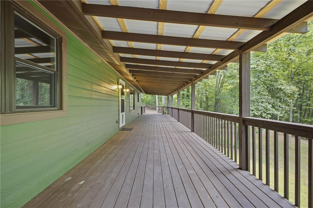 68 Country Creek Road White, GA 30184 - Photo 4 of 47