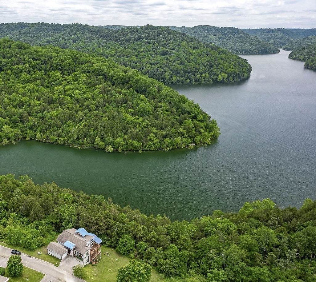 140 Sandgate Drive Smithville, TN 37166 - Photo 49 of 49 an aerial view of a house with a yard