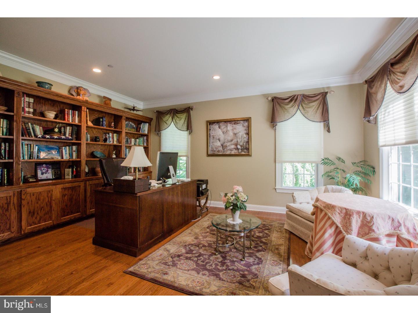 204 Overhill Road Springfield, PA 19064 - Photo 4 of 25 Living Room