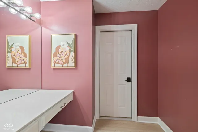 $949,900 | 2430 Woodsway Drive, Greenwood, IN 46143