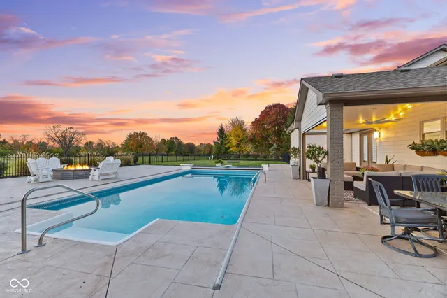 $949,900 | 2430 Woodsway Drive, Greenwood, IN 46143