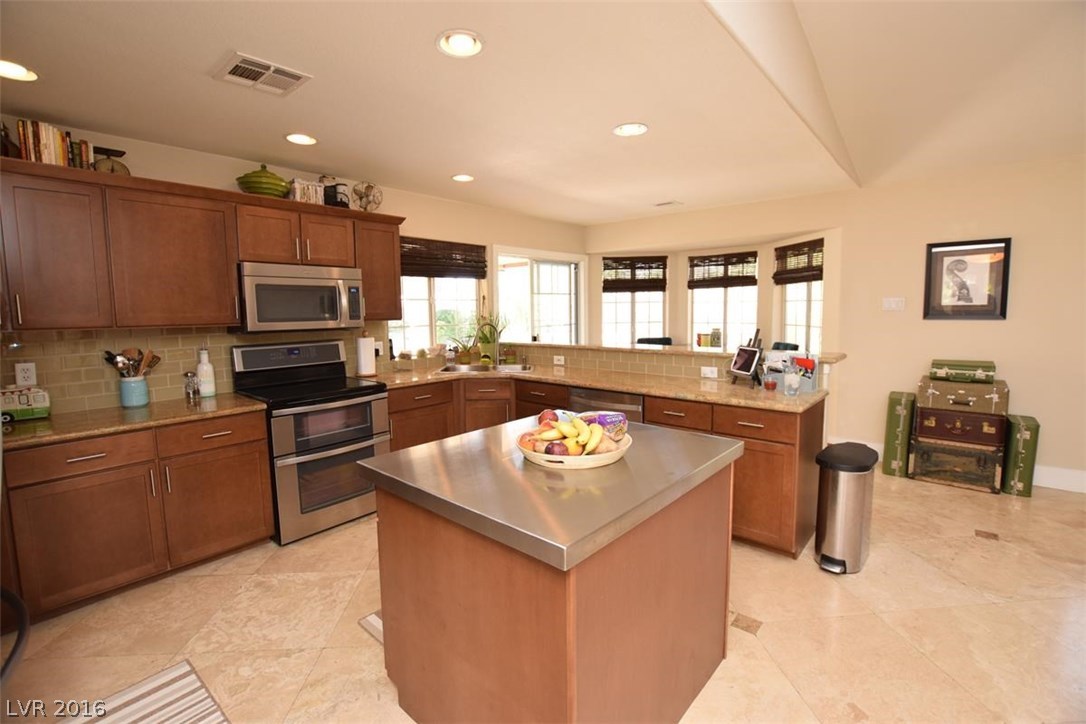 7535 Rancho Destino Road Las Vegas, NV 89123 - Photo 12 of 35