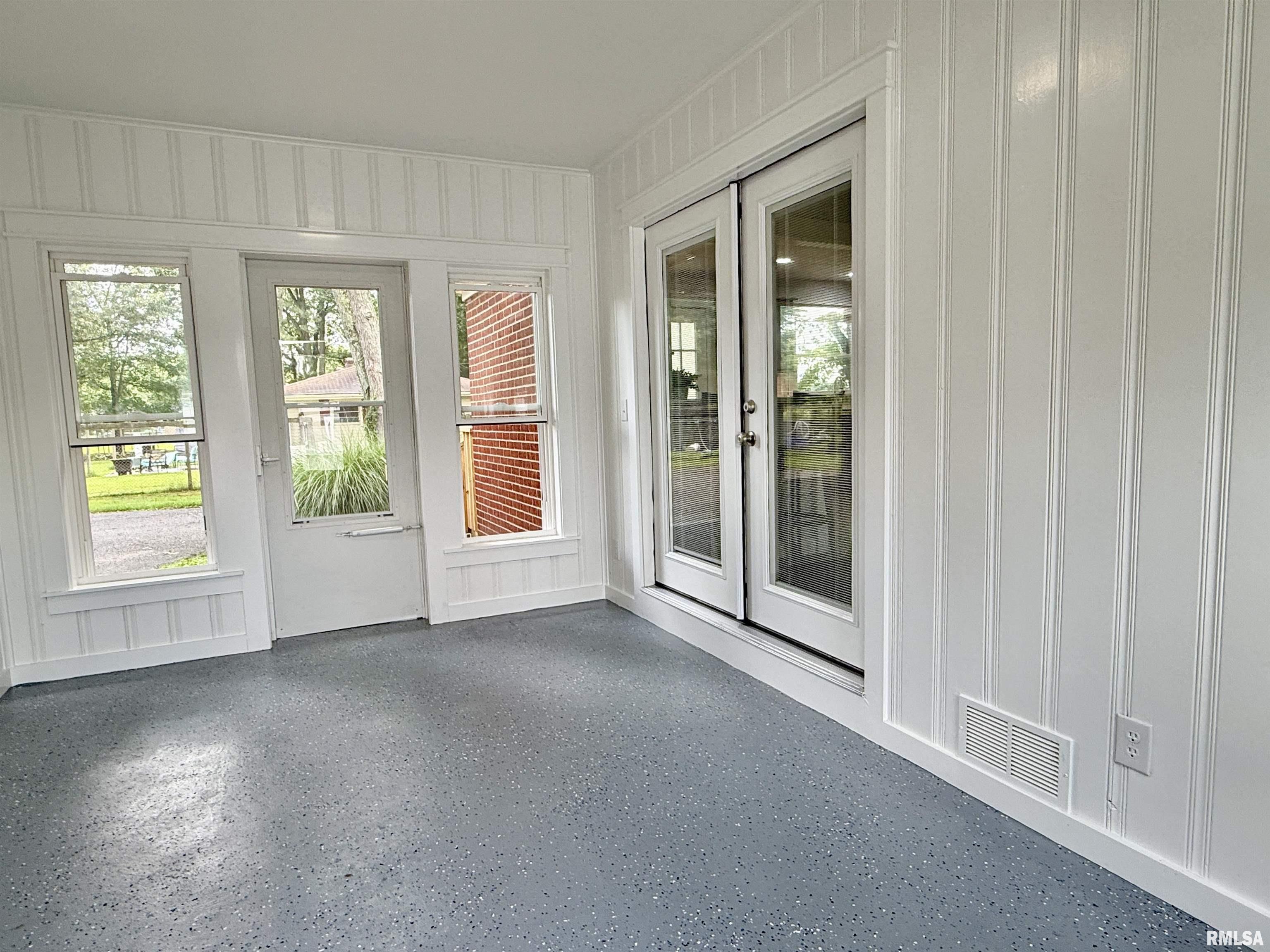 744 Airport Road Metropolis, IL 62960 - Photo 26 of 33