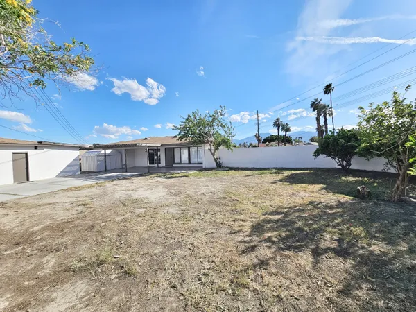 $515,000 | 82012 Sierra Avenue, Indio, CA 92201