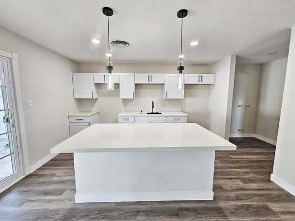 $515,000 | 82012 Sierra Avenue, Indio, CA 92201