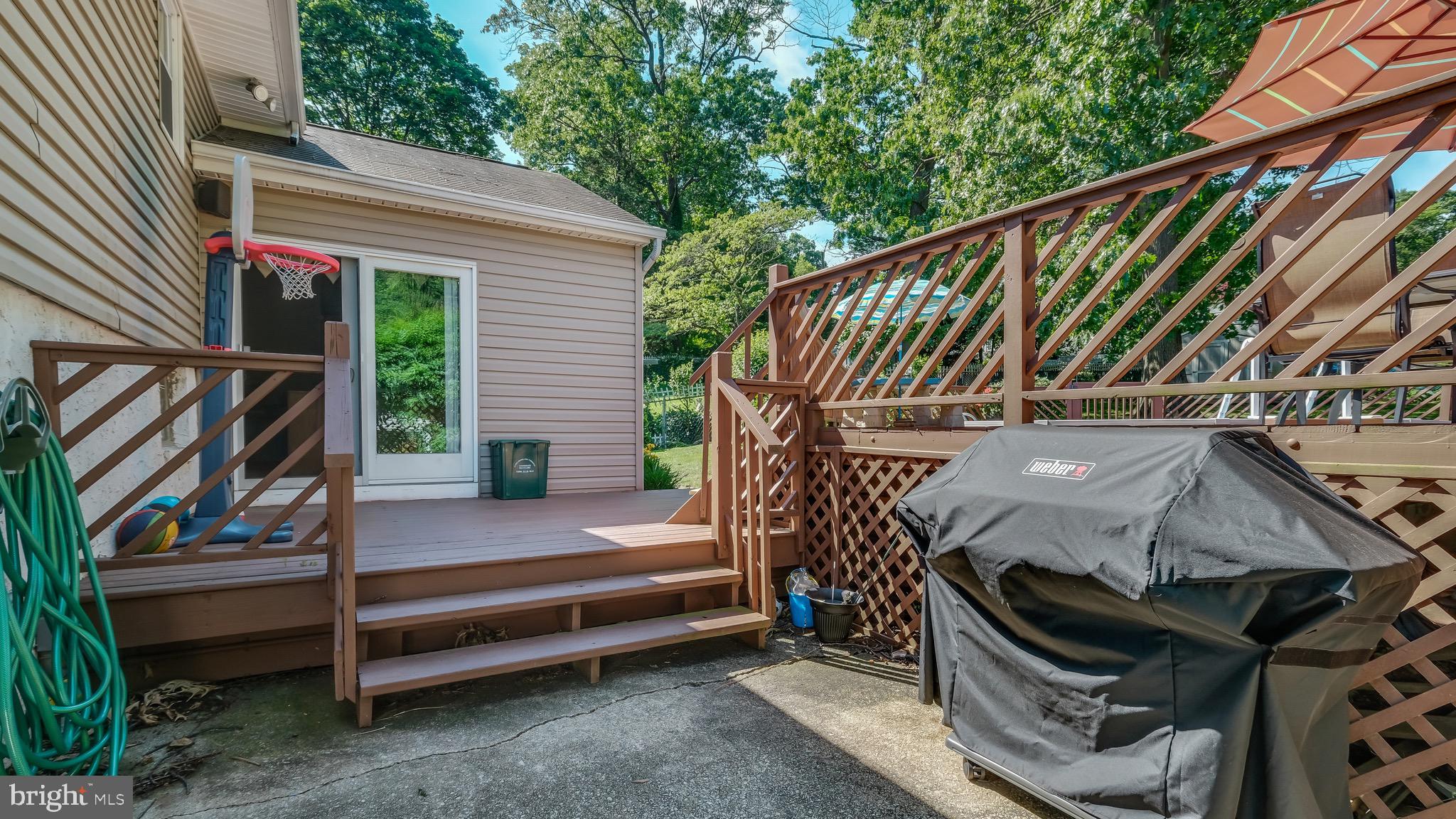 28 Russell Road Willow Grove, PA 19090 - Photo 25 of 27 Patio