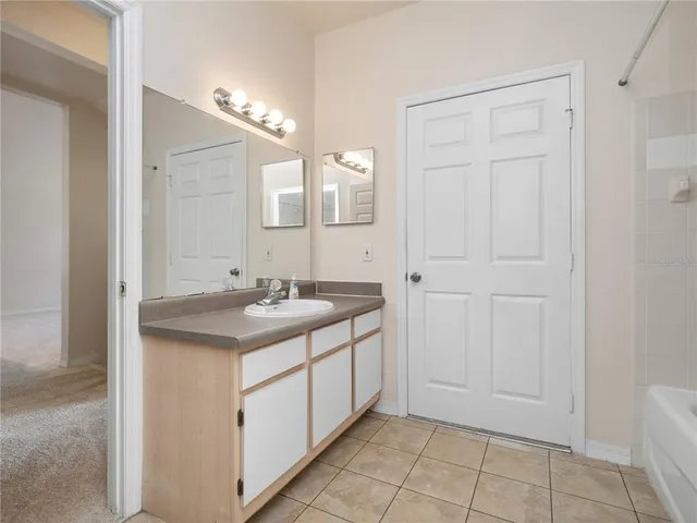 $228,900 | 5963 Westgate Drive, Unit 1423, Orlando, FL 32835
