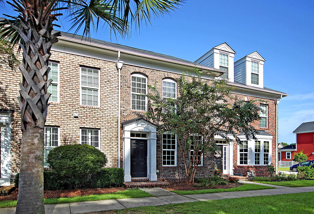 836 Rue Drive Charleston, SC 29414 - Photo 2 of 30 CREM_836 Rue_022