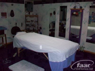 12093 West Vienna Road Montrose, MI 48457 - Photo 9 of 40 20243251-8.JPG