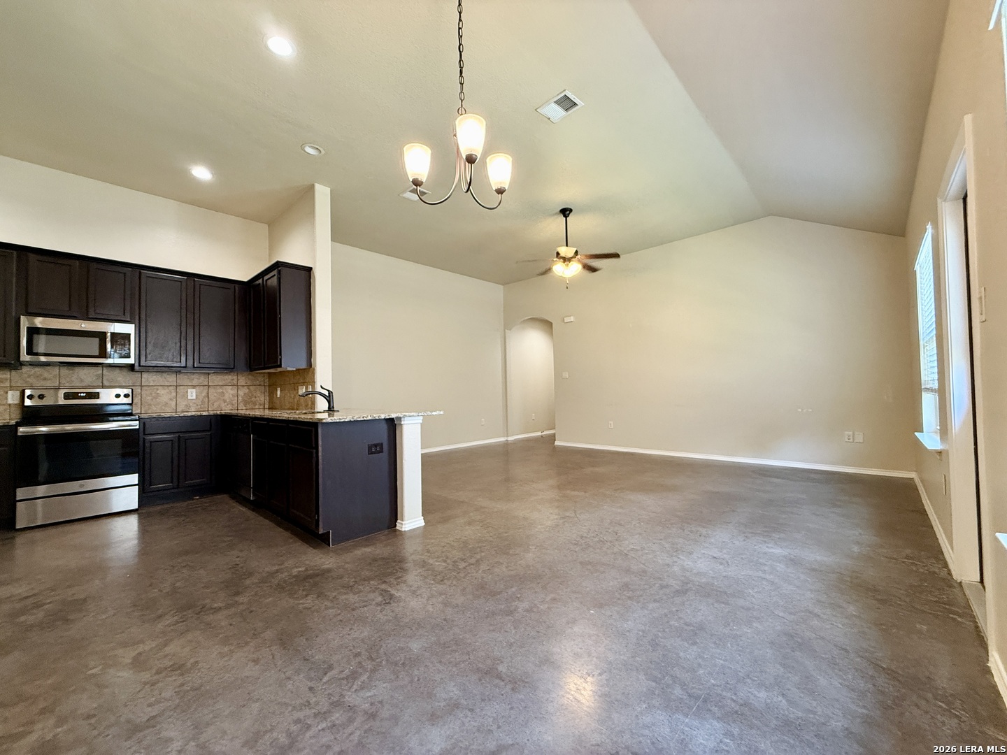 424 Jack Rabbit Lane, Unit A Buda, TX 78610 - Photo 4 of 16 Gallery Image 4