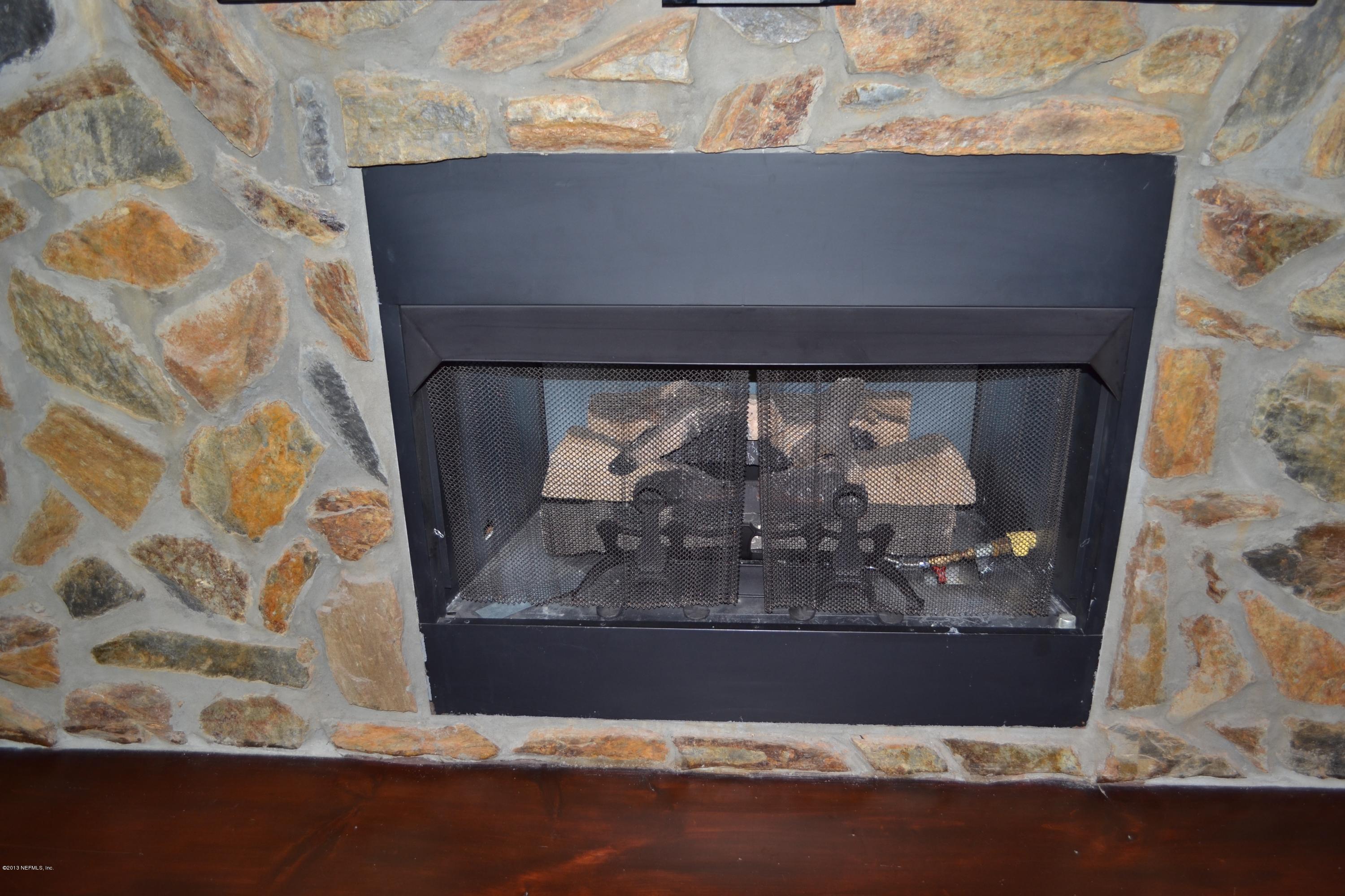 5900 Sheffield Road Jacksonville, FL 32226 - Photo 17 of 69 Fireplace