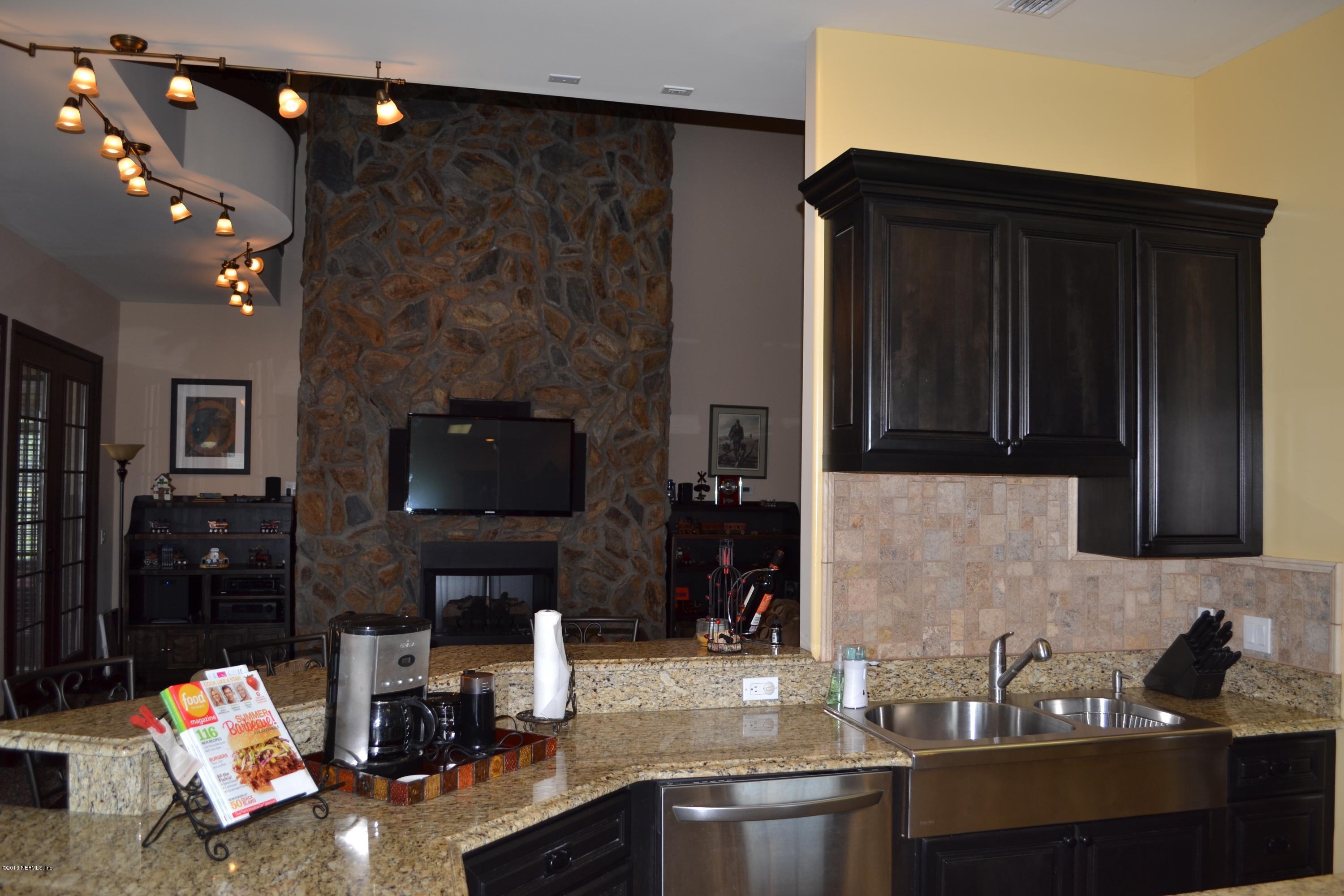 5900 Sheffield Road Jacksonville, FL 32226 - Photo 20 of 69 Tons of Counter Space