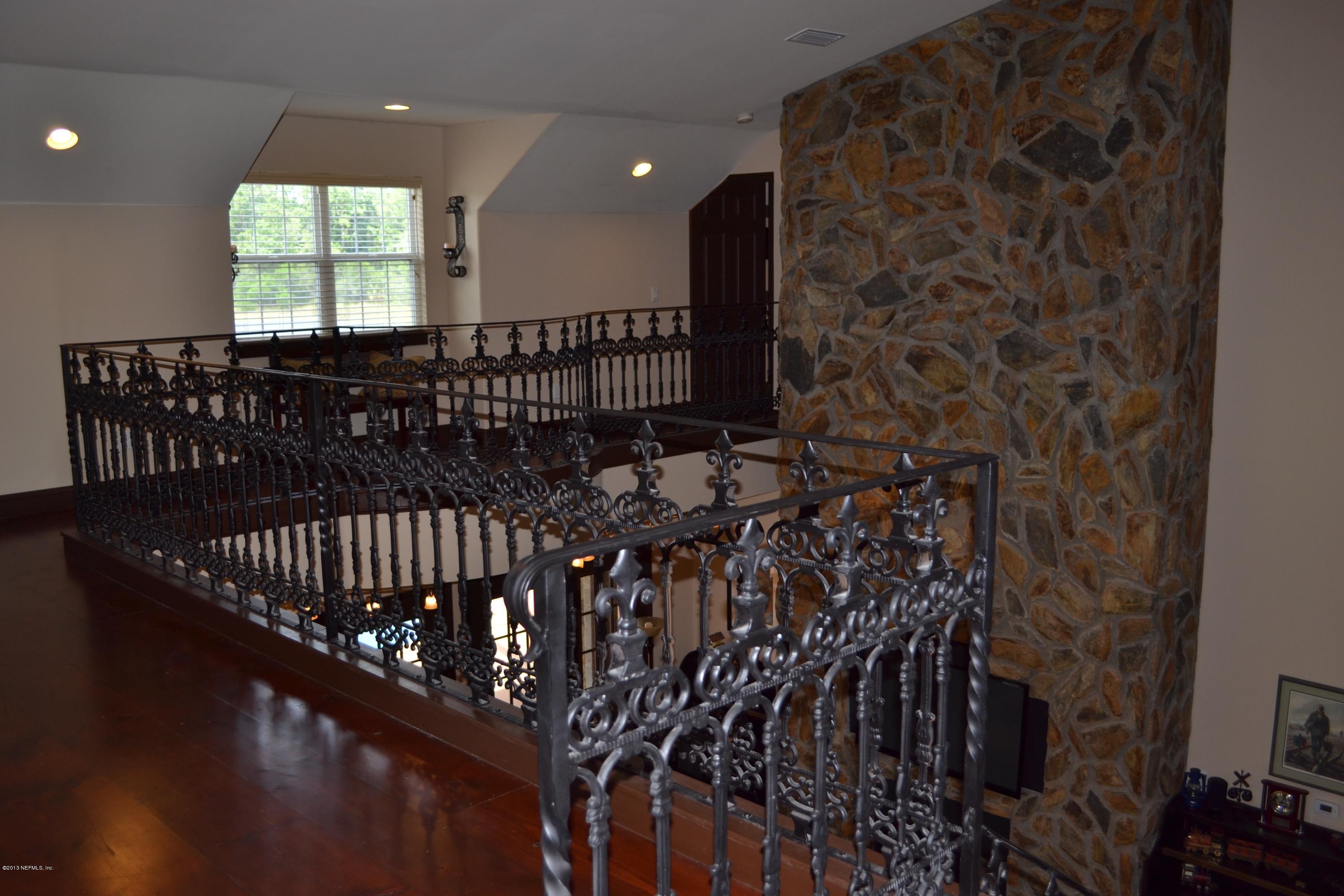 5900 Sheffield Road Jacksonville, FL 32226 - Photo 26 of 69 Upstairs Hallway