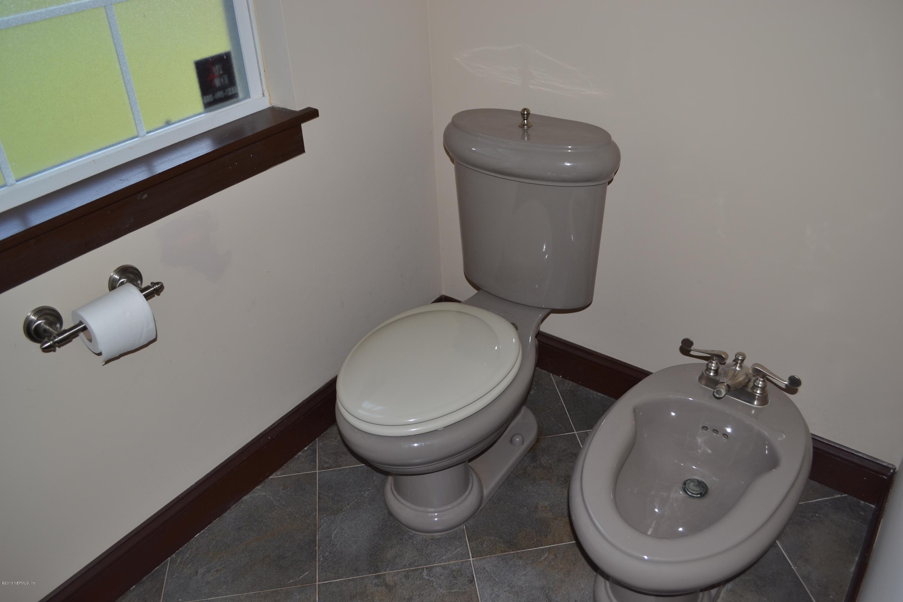 5900 Sheffield Road Jacksonville, FL 32226 - Photo 33 of 69 Master Bath 1